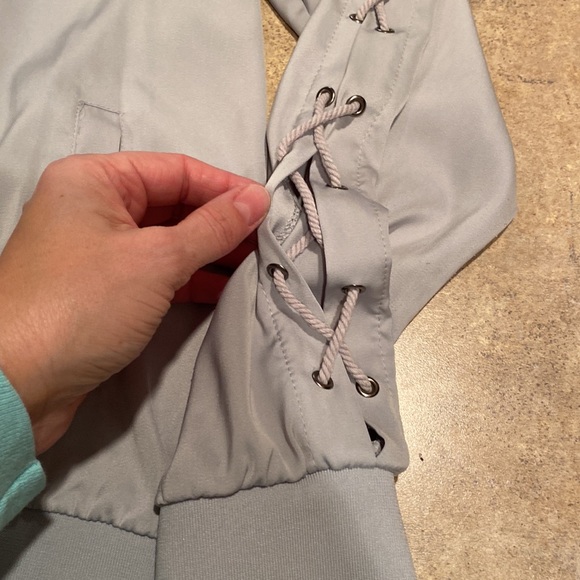 Womens Gilded Intent Light weight zip up with lace sleeves and back size large - Picture 2 of 7